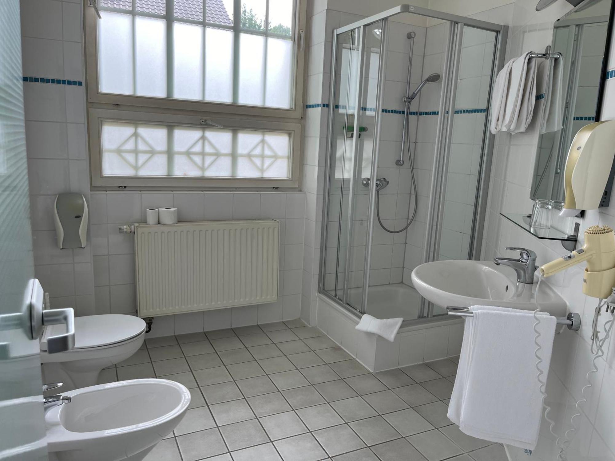 Hotel Hahn Gondelsheim Zewnętrze zdjęcie