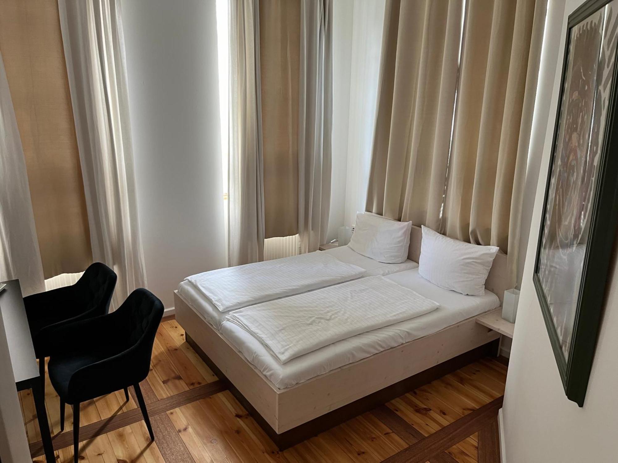 Hotel Hahn Gondelsheim Pokój zdjęcie